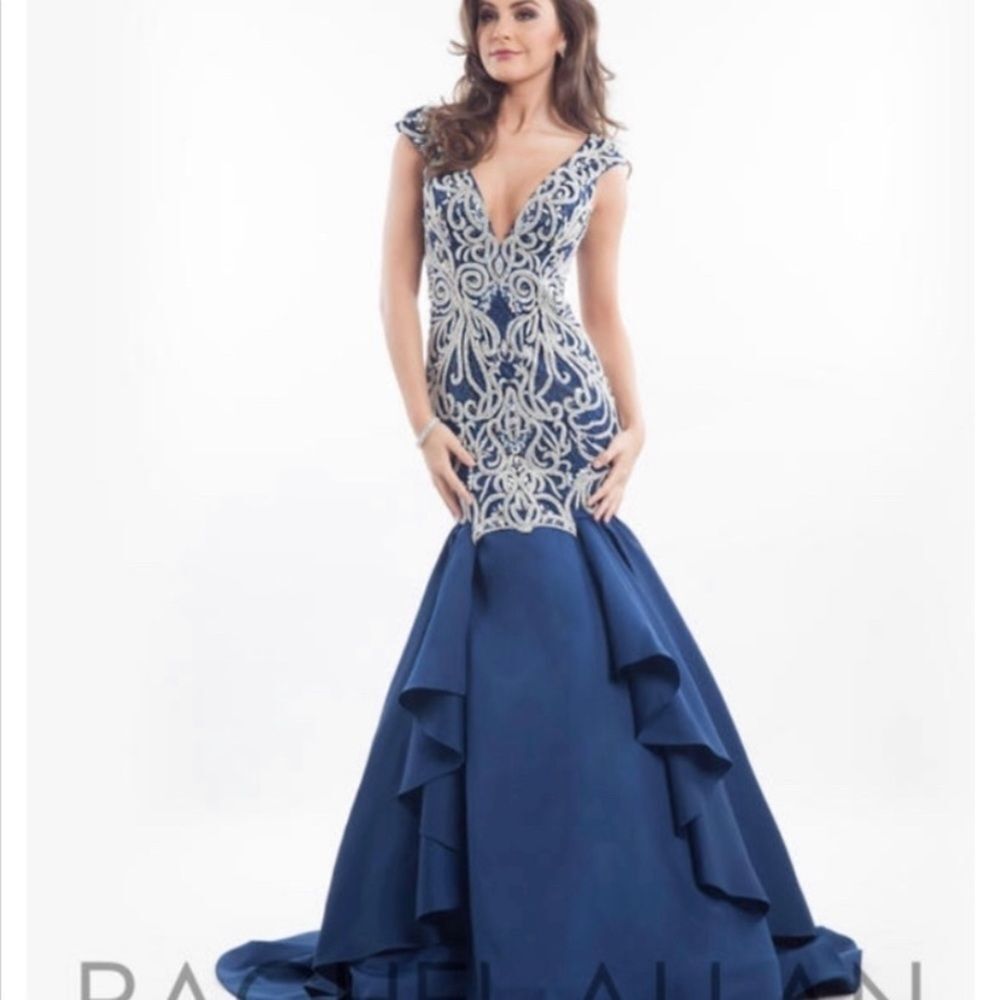 Rachel Allan Prima Donna 5817. Size 4, long blue and silver gown 👗